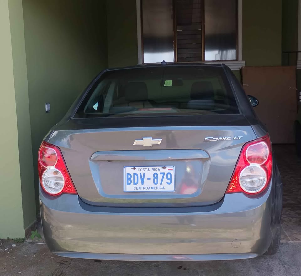 2013 Chevrolet Sonic - foto 2