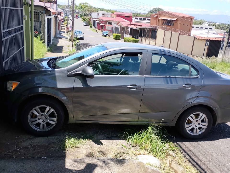 2013 Chevrolet Sonic - foto 5