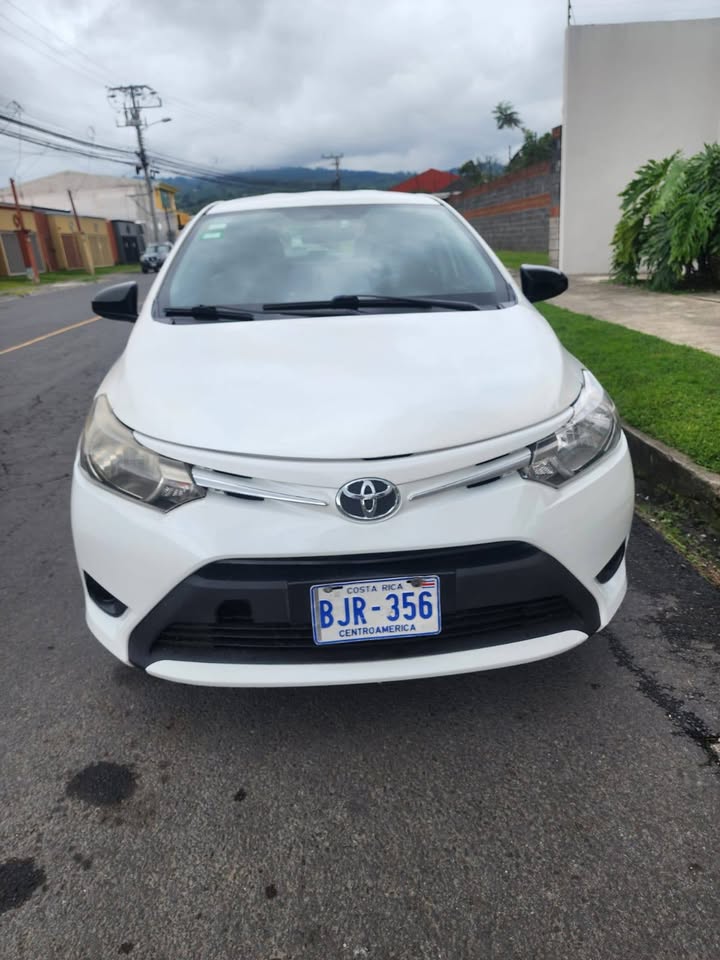 2016 Toyota Yaris - foto 3