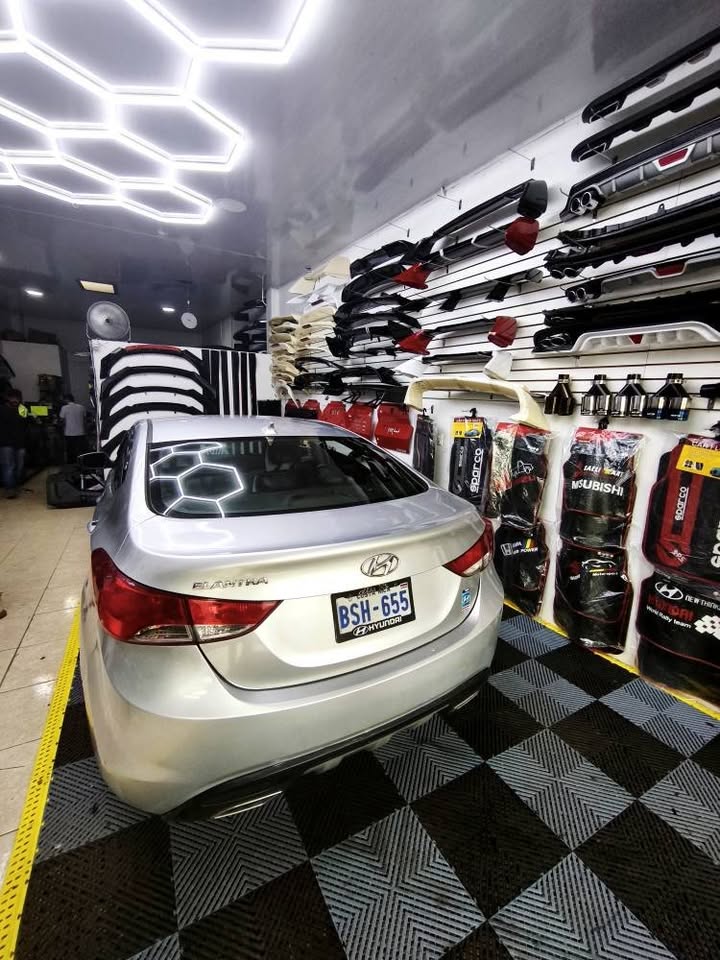 2013 Hyundai Elantra - foto 2