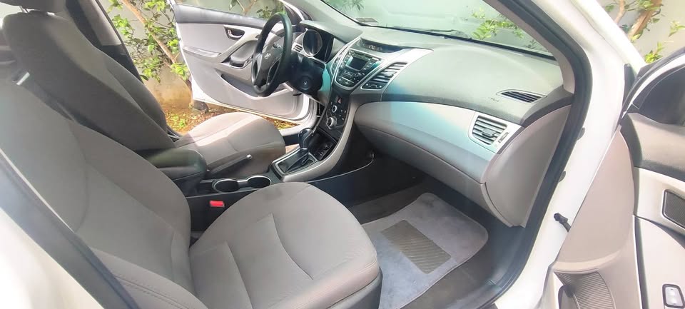 2016 Hyundai Elantra - foto 2
