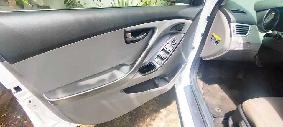 2016 Hyundai Elantra - foto 5