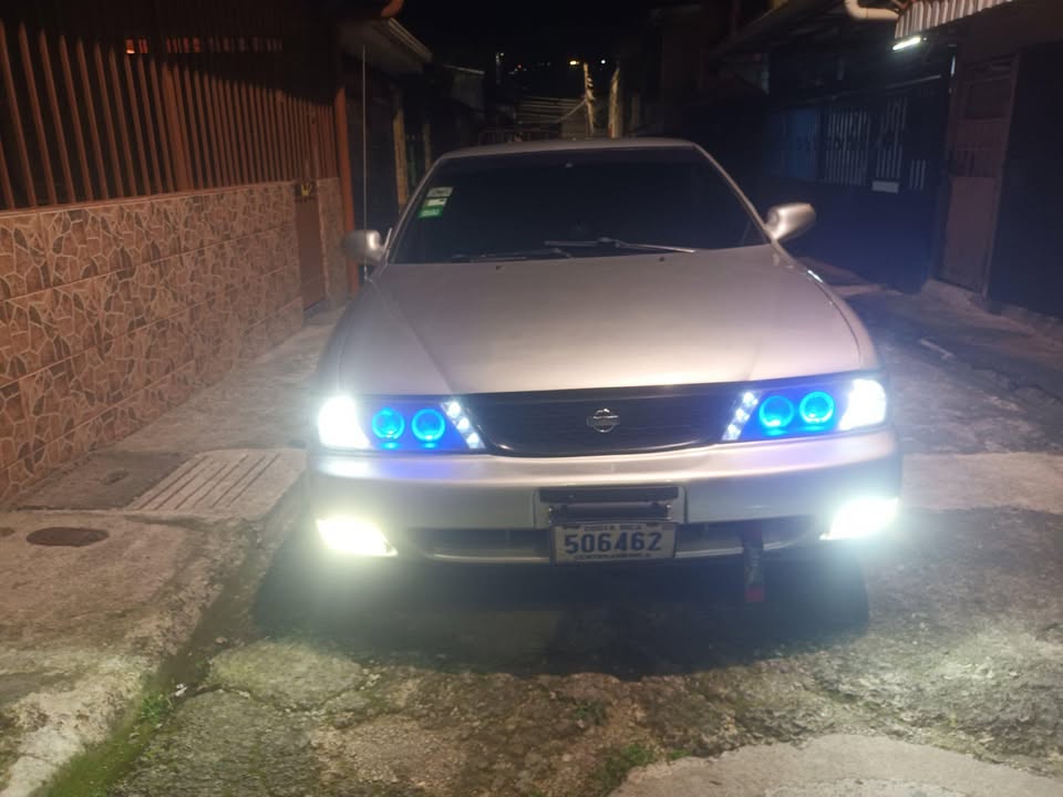 1998 Nissan Other - foto 2