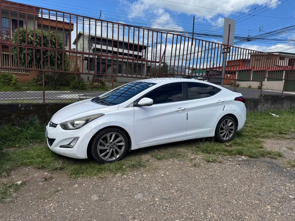2015 Hyundai Elantra - foto 3