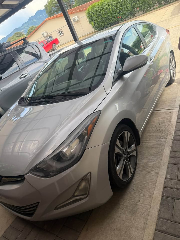 2015 Hyundai Elantra - foto 5