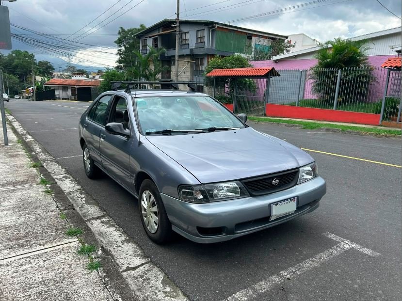 1998 Nissan Sentra - foto 4