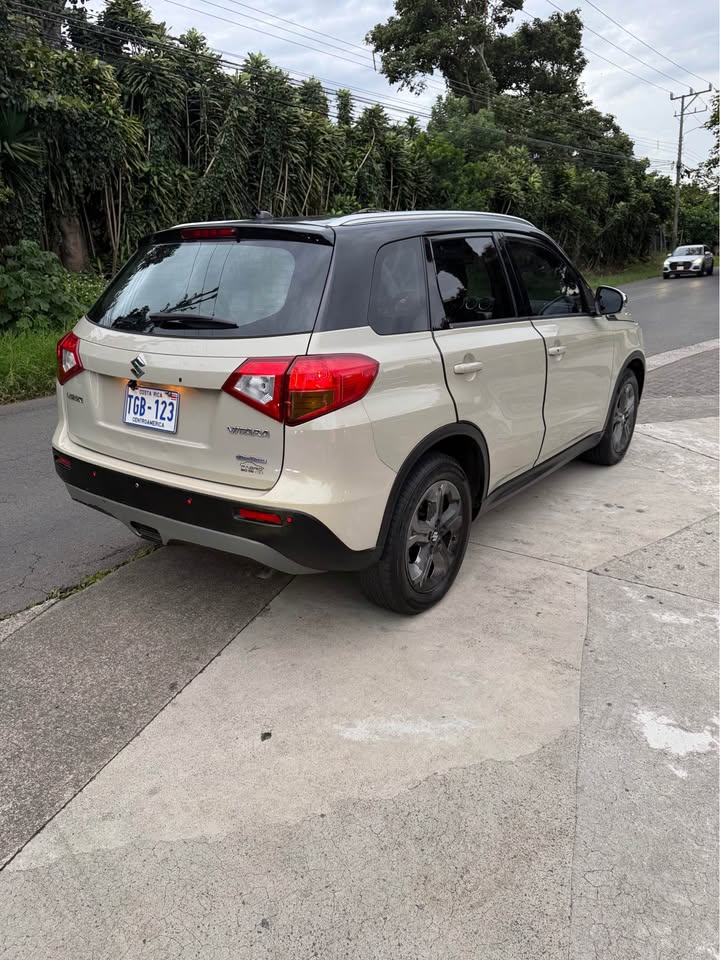 2016 Suzuki Vitara - foto 2