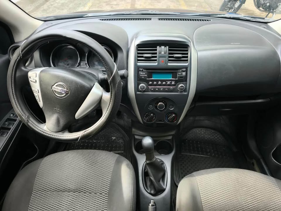 2017 Nissan Versa - foto 4