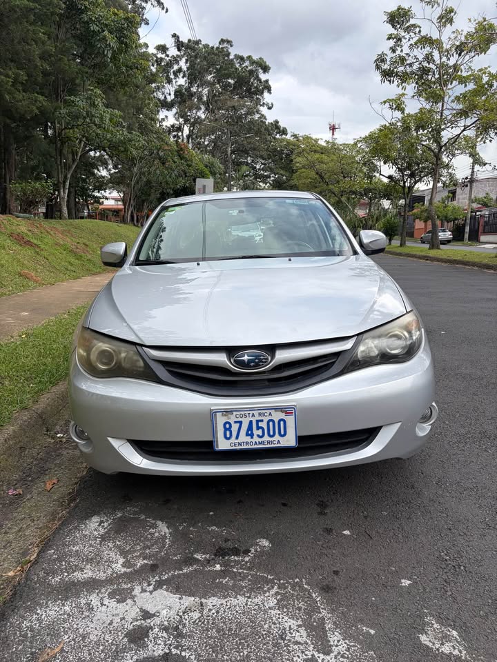 2010 Subaru Impreza - foto 2