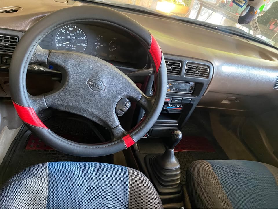 1991 Nissan Sentra - foto 2