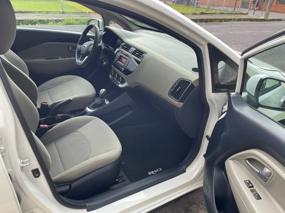 2016 Kia Rio - foto 3