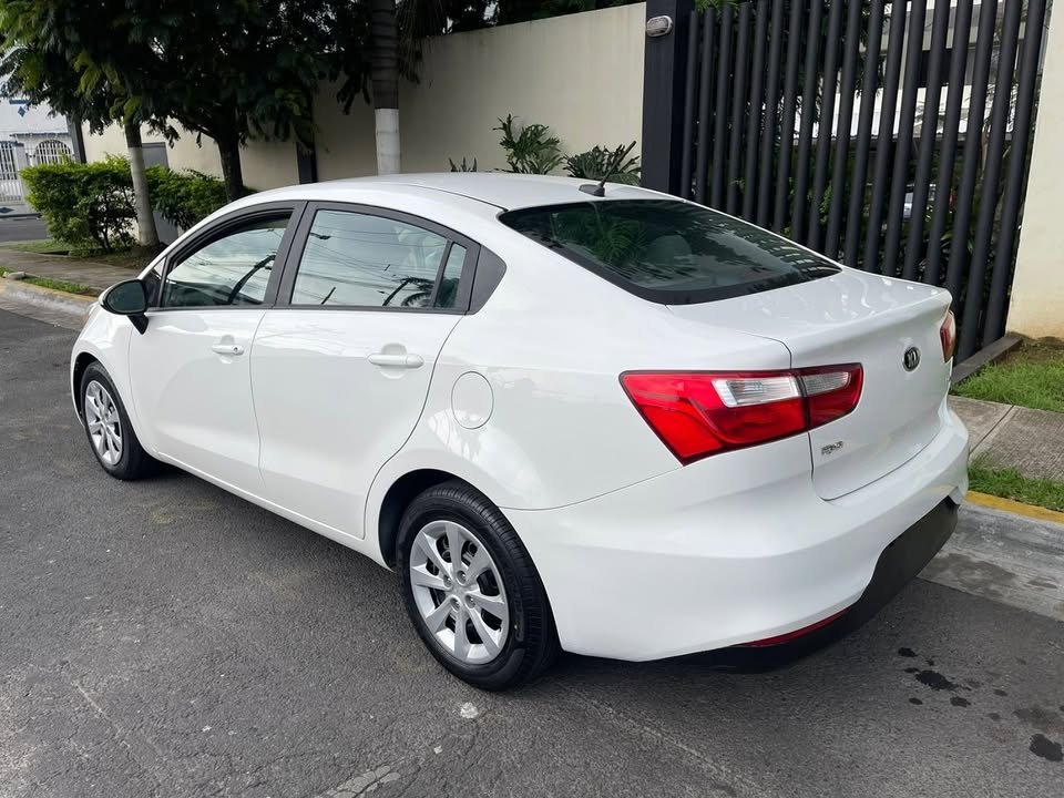 2016 Kia Rio - foto 5