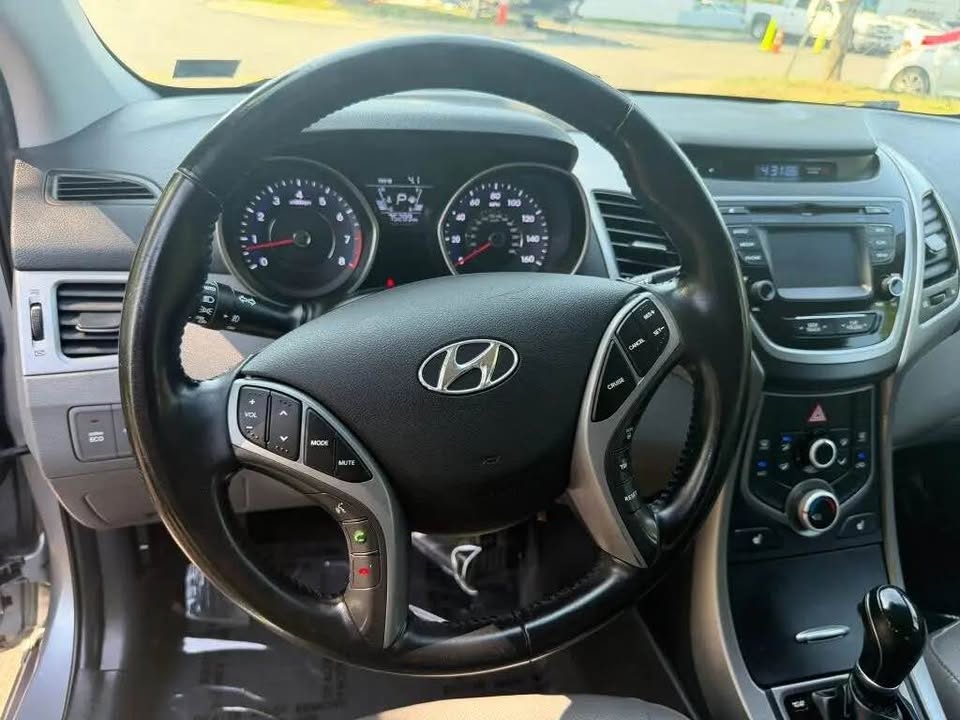 2015 Hyundai Elantra - foto 4