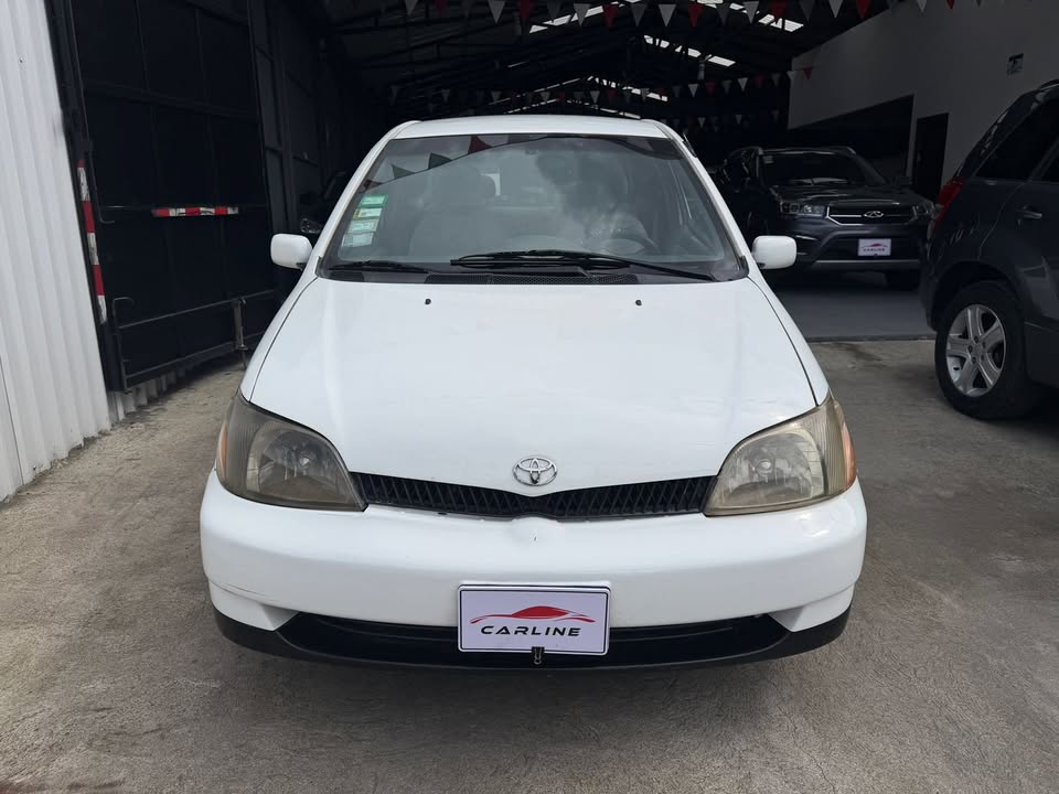 2000 Toyota Yaris - foto 2