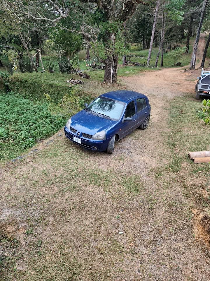 2002 Renault Clio
