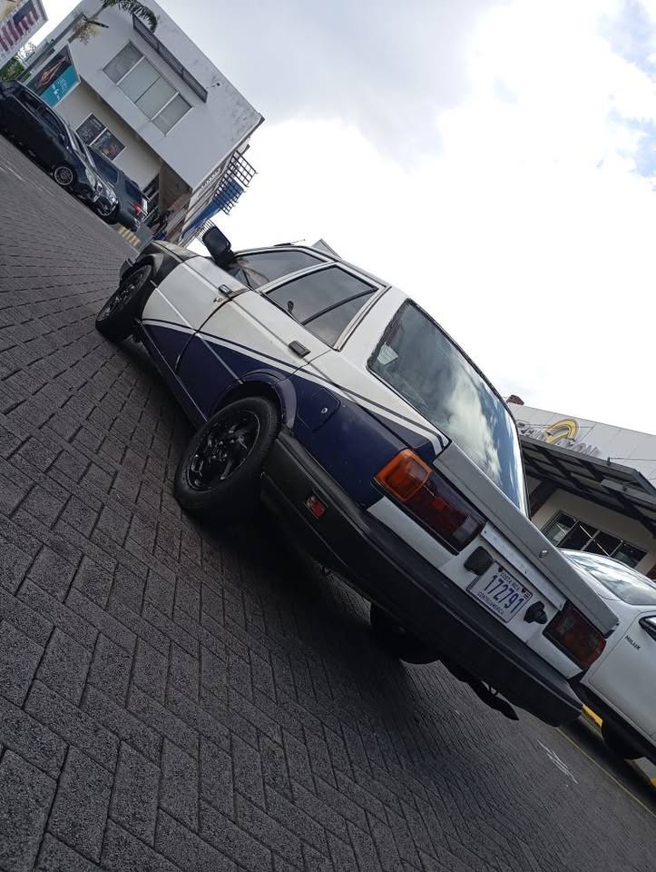 1987 Nissan Sentra - foto 4