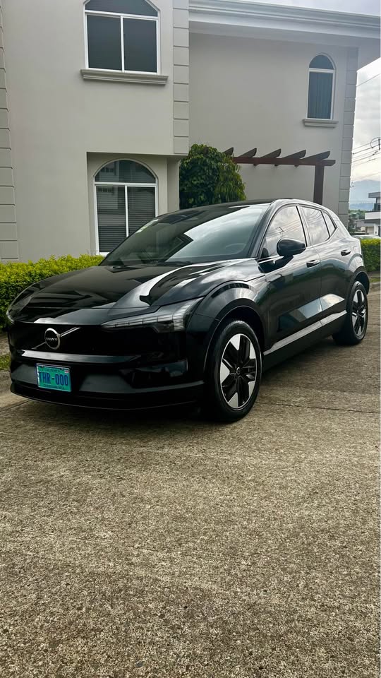2025 Volvo EX30 - foto 2