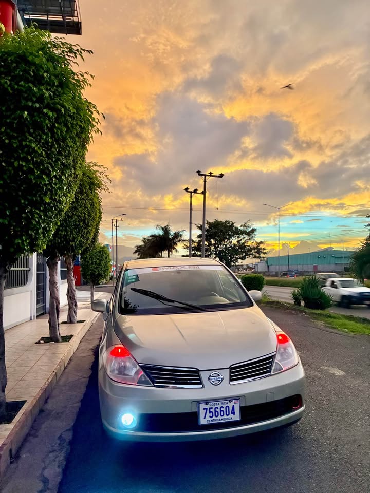 2008 Peugeot 2008 - foto 4