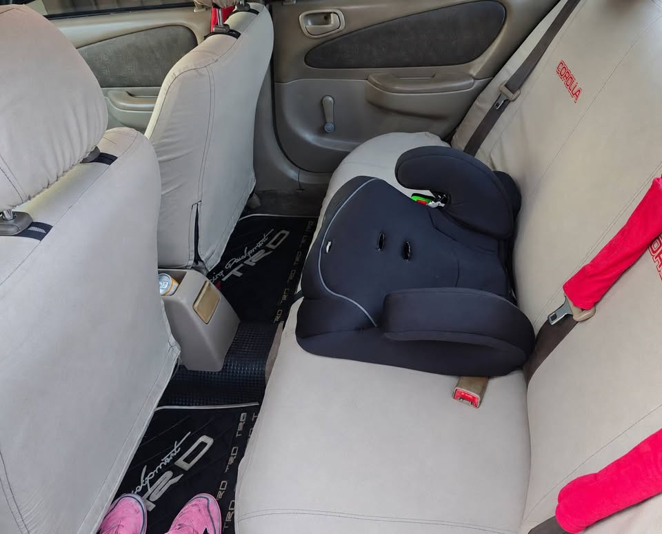 2000 Toyota Corolla