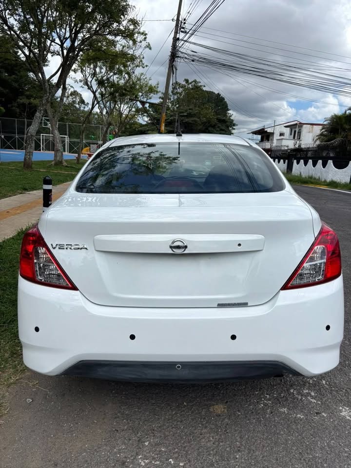 2019 Nissan Versa - foto 4