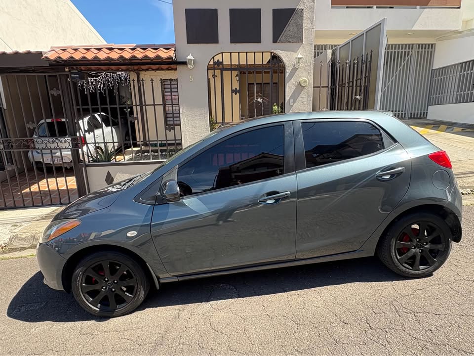 2009 Mazda Mazda2 - foto 2