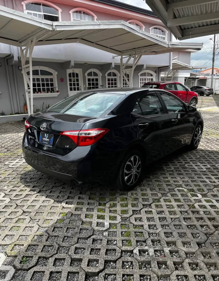 2016 Toyota Corolla - foto 2