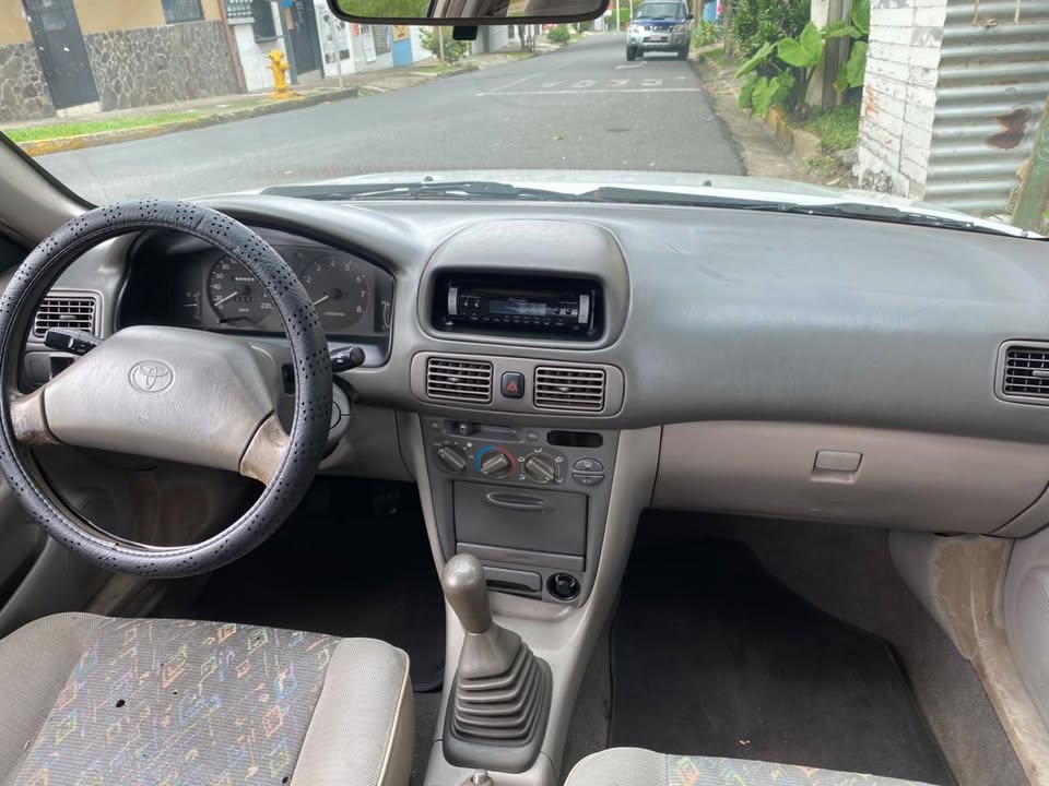 2000 Toyota Corolla - foto 3