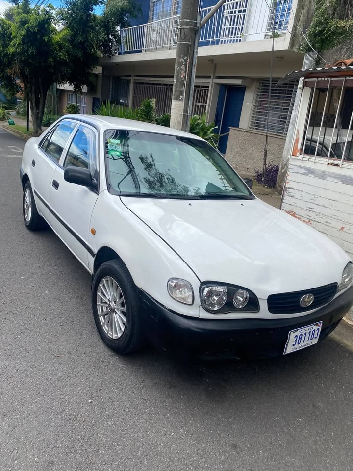 2000 Toyota Corolla - foto 5