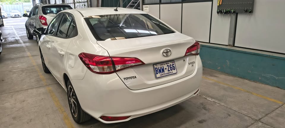 2023 Toyota Yaris - foto 4