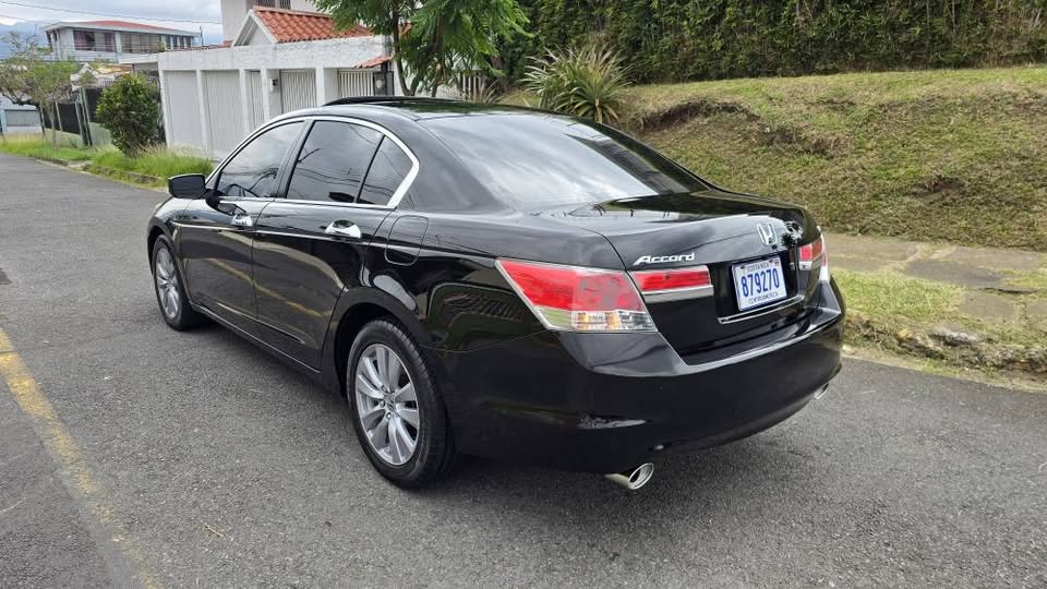 2011 Honda Accord - foto 3