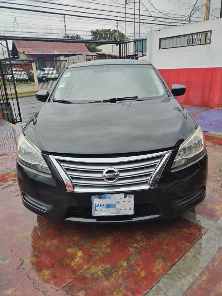 2014 Nissan Sentra - foto 2