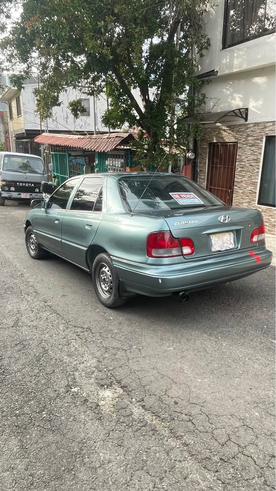 1992 Hyundai Elantra - foto 4