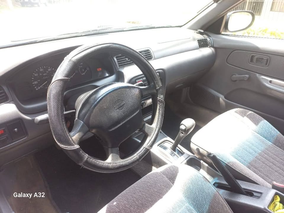 1998 Nissan Sentra - foto 4
