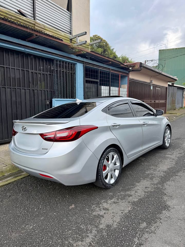 2011 Hyundai Elantra
