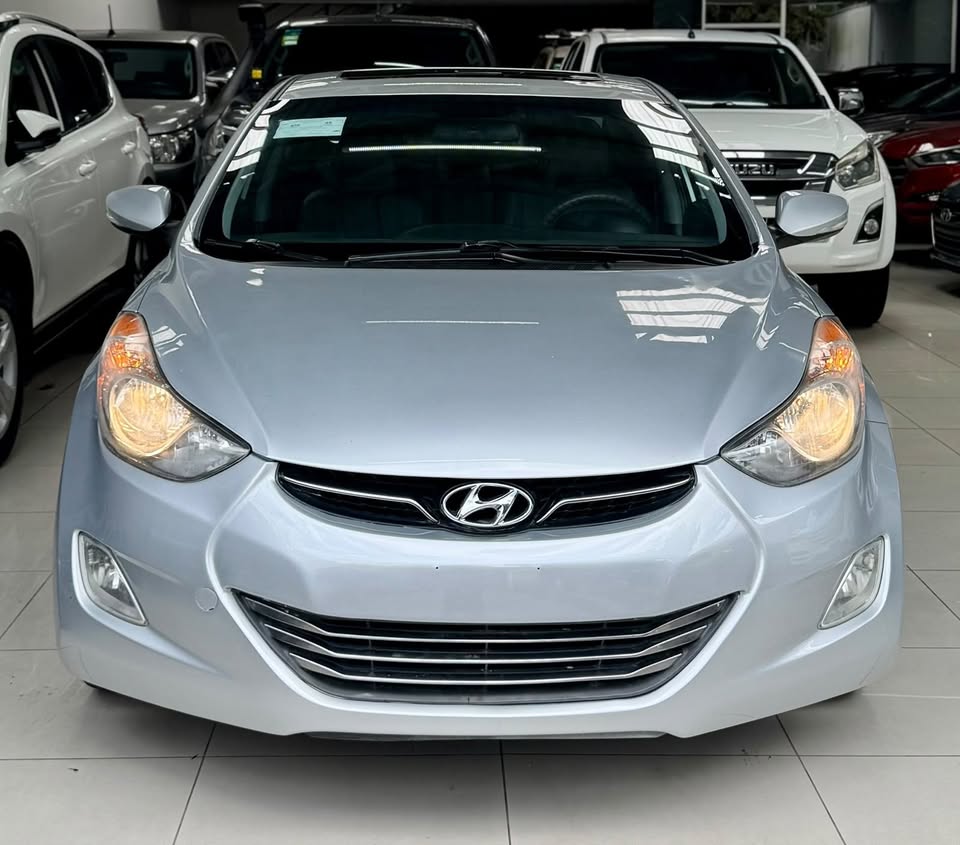 2012 Hyundai Elantra - foto 2