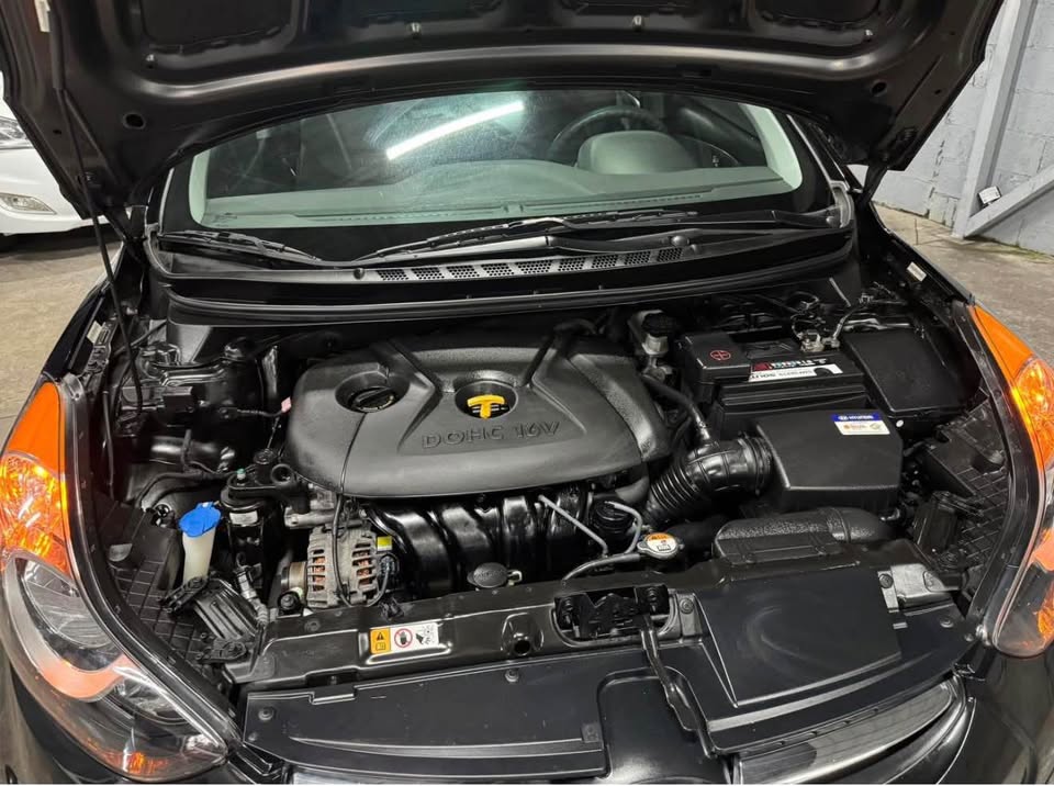 2012 Hyundai Elantra - foto 4