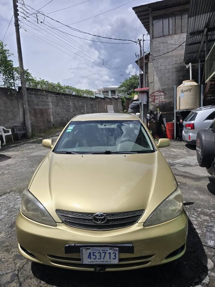 2002 Toyota Camry - foto 2