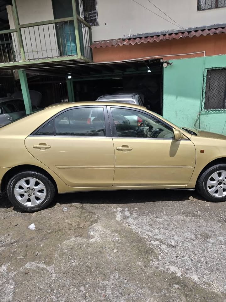 2002 Toyota Camry - foto 4