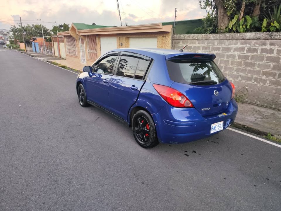 2009 Nissan Versa - foto 4