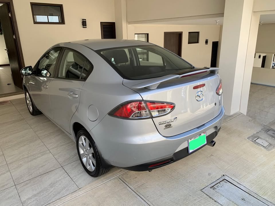 2012 Mazda Mazda2 - foto 2