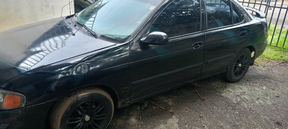 2001 Nissan Sentra - foto 3