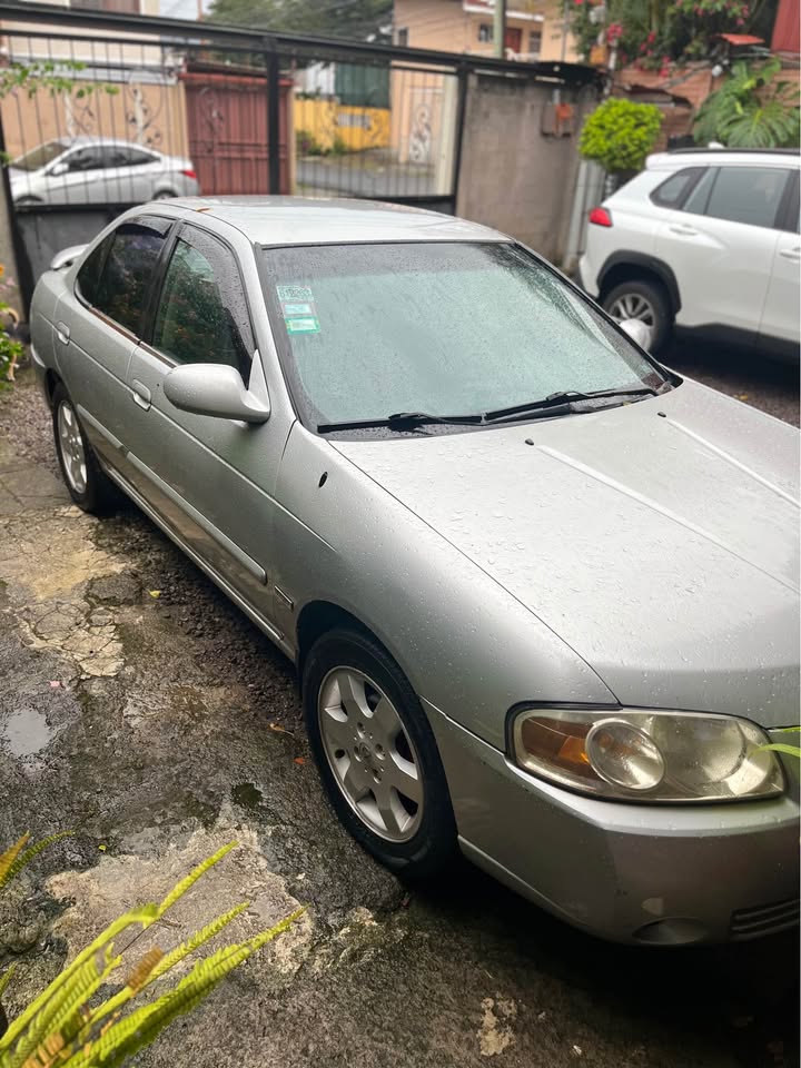 2005 Nissan Sentra - foto 4