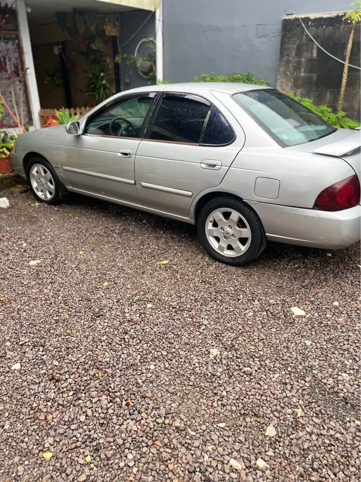 2005 Nissan Sentra - foto 5