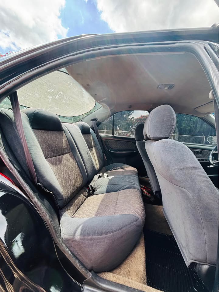 1999 Nissan Sentra - foto 4