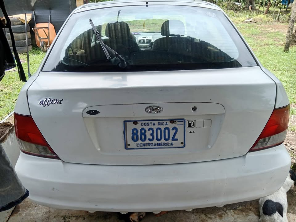 2000 Hyundai Verna - foto 2