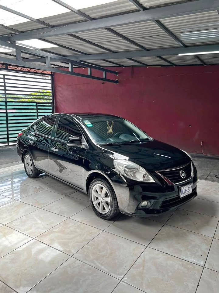 2012 Nissan Versa