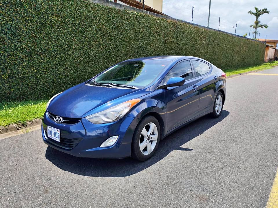 2012 Hyundai Elantra - foto 2