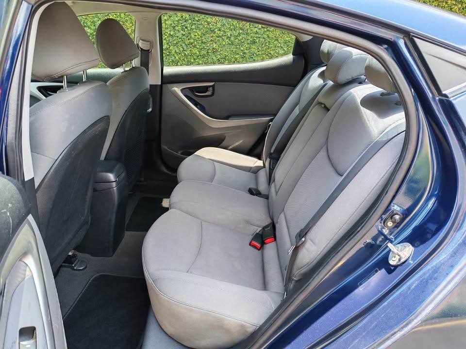2012 Hyundai Elantra - foto 4