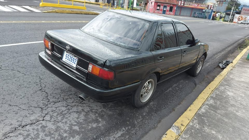 1993 Nissan Sentra - foto 3