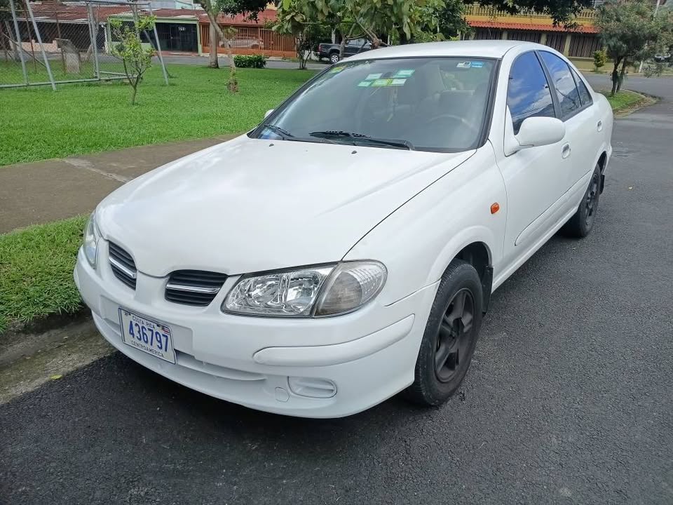 2002 Nissan Almera - foto 4